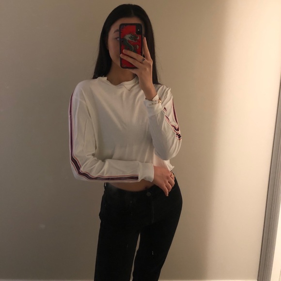 Aritzia TNA Long sleeve - Picture 3 of 4